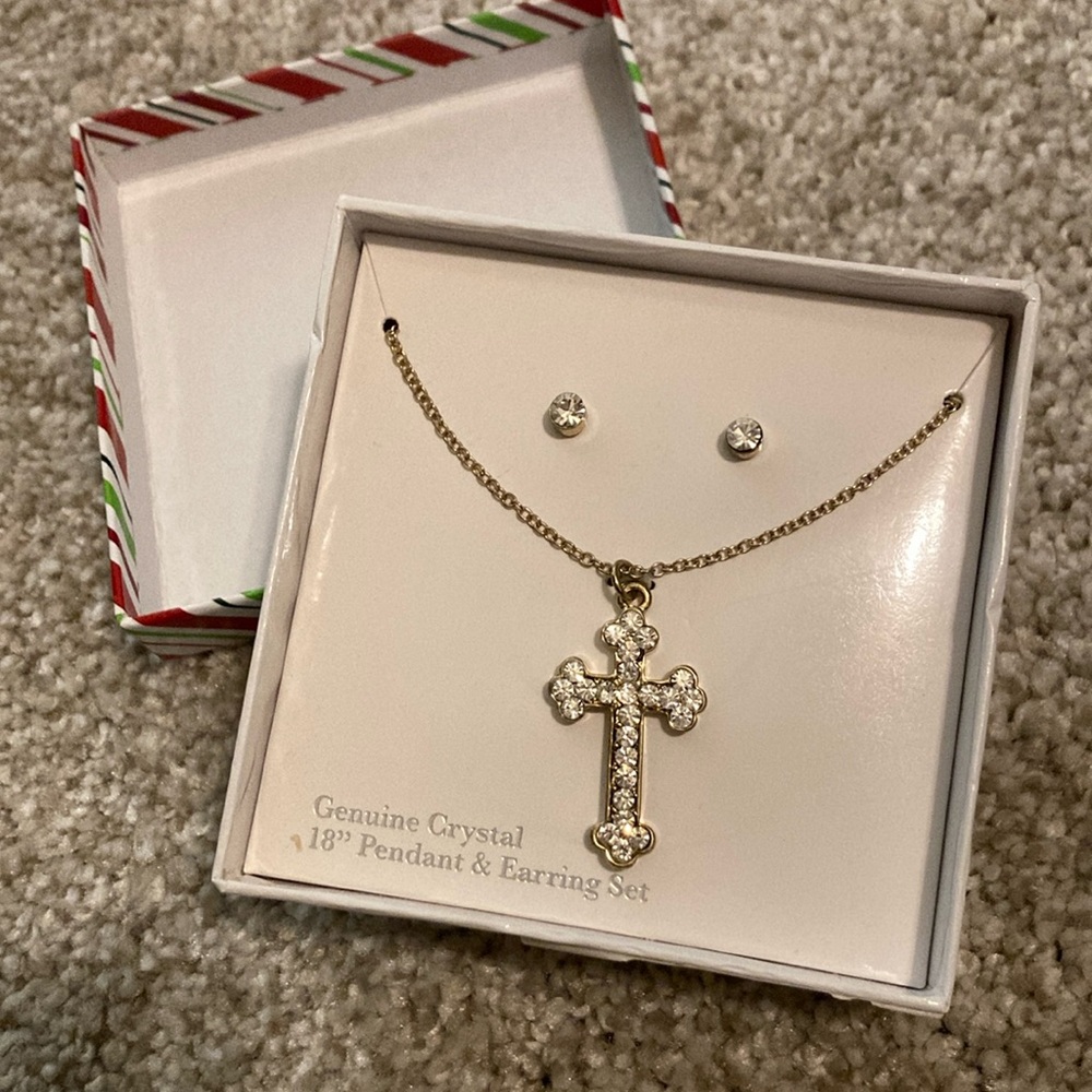 18” pendant and earring set, Cross necklace, genuine crystal, stud earrings